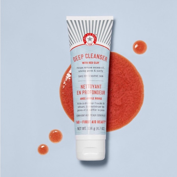 First Aid Beauty Pure Skin Deep Cleanser with Red Clay - Picture 5 of 11